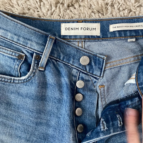 Aritzia Denim Forum - Bailey Cropped Flare - 23 - Picture 7 of 15